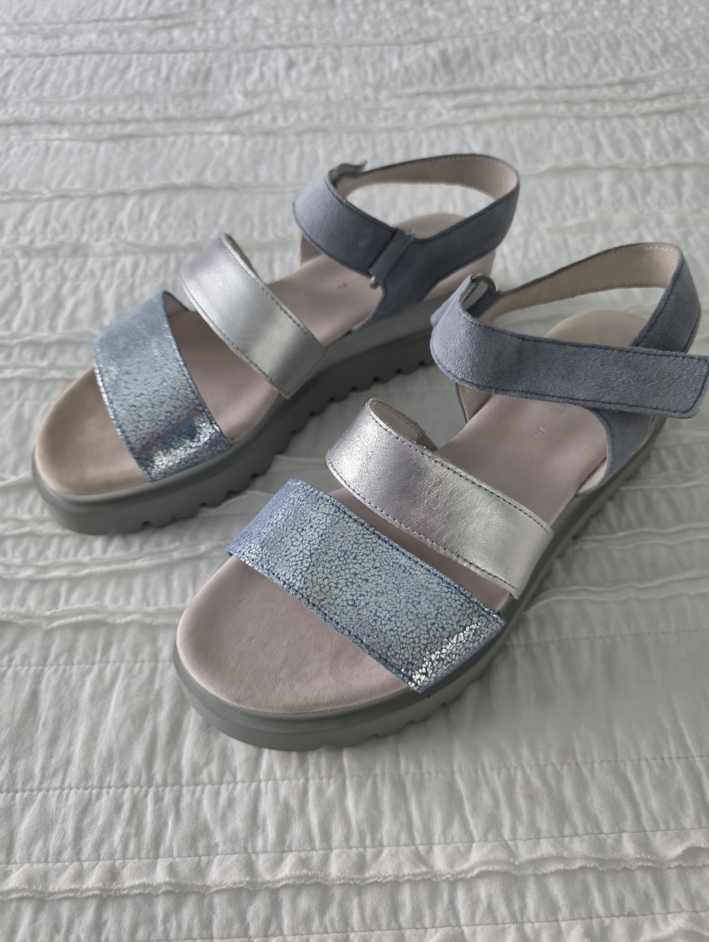 Gabor Women's Silver & Light Blue Metallic Platform Comfort Sandals
